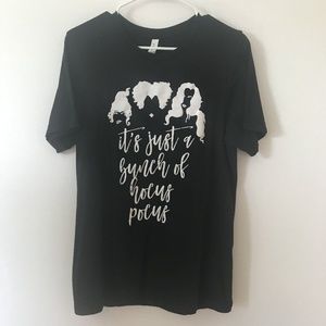 Medium HOCUS POCUS Movie Black Graphic Tee Shirt